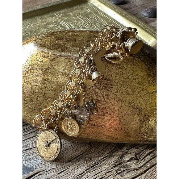 Vintage Monet Charm Bracelet Double Link Gold plated 12 Charms 7.5” - Picture 7 of 16